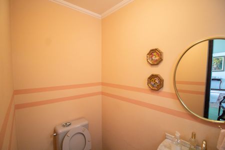 Casa à venda com 230m², 4 quartos e 5 vagas Casa à venda com 230m², 4 quartos e 5 vagasLAVABO