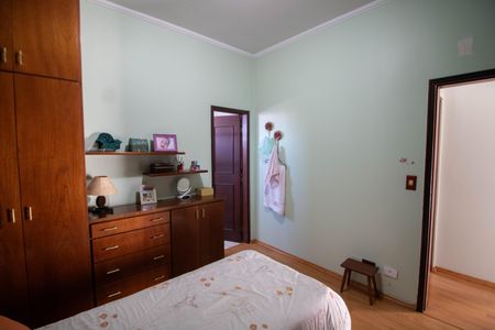 Casa à venda com 230m², 4 quartos e 5 vagas Casa à venda com 230m², 4 quartos e 5 vagasSUÍTE 1
