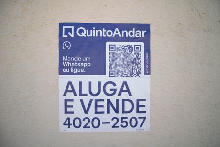 Casa à venda com 230m², 4 quartos e 5 vagas Casa à venda com 230m², 4 quartos e 5 vagasPLAQUINHA