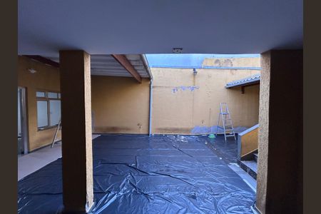 Casa à venda com 176m², 2 quartos e 2 vagasQuintal - churrasqueira 