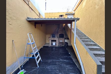 Casa à venda com 176m², 2 quartos e 2 vagasQuintal - churrasqueira 