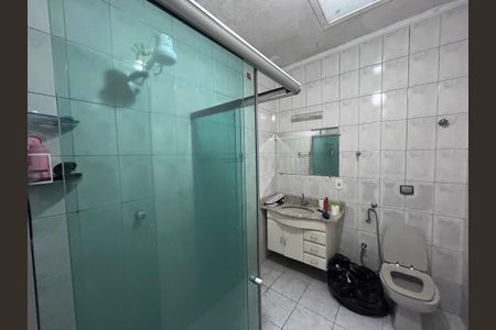 Casa à venda com 176m², 2 quartos e 2 vagasBanheiro social 1