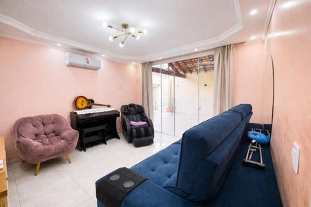 Casa à venda com 4 quartos, 136m² em Vila Francisca, Campinas