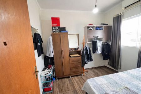 Casa à venda com 136m², 4 quartos e 2 vagas