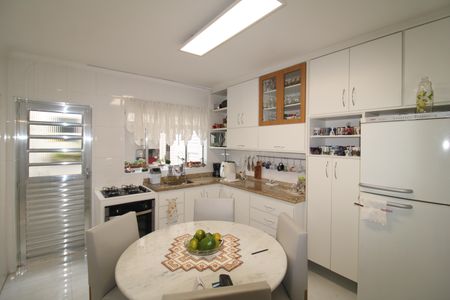 Casa para alugar com 150m², 3 quartos e 1 vagaCozinha