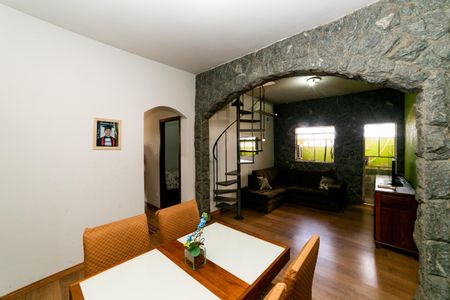 Sala de casa à venda com 5 quartos, 300m² em União, Belo Horizonte