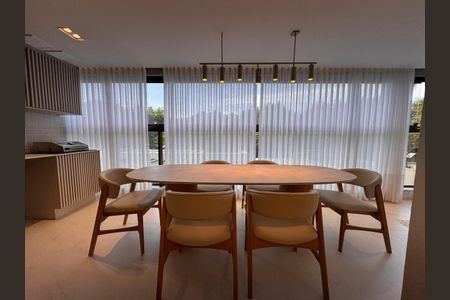 Apartamento à venda com 94m², 3 quartos e 2 vagasVaranda