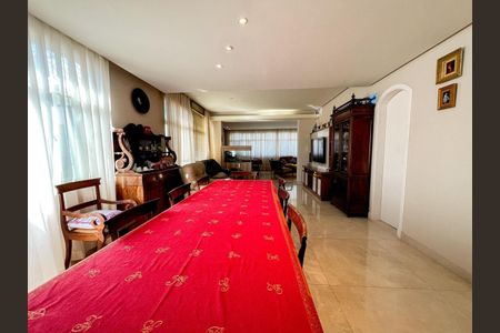 Apartamento à venda com 220m², 4 quartos e 3 vagasSala de Jantar