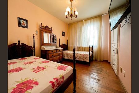 Apartamento à venda com 220m², 4 quartos e 3 vagasQuarto 1