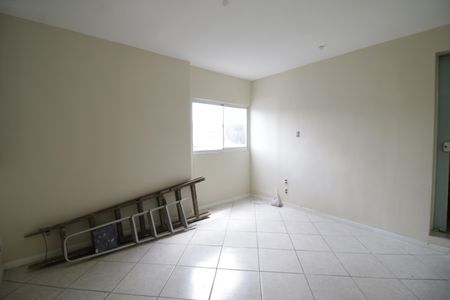 Sala de casa de condomínio para alugar com 2 quartos, 70m² em Pechincha, Rio de Janeiro