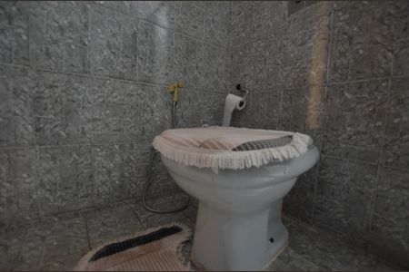 Casa à venda com 480m², 2 quartos e 2 vagasBanheiro