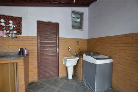 Casa à venda com 480m², 2 quartos e 2 vagasArea de Serviço