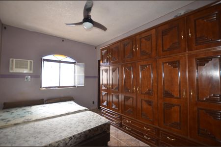 Casa à venda com 480m², 2 quartos e 2 vagasQuarto  1 Suíte