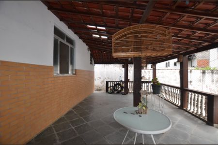 Casa à venda com 480m², 2 quartos e 2 vagasArea de Serviço