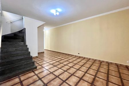 Casa para alugar com 147m², 3 quartos e 2 vagasSala