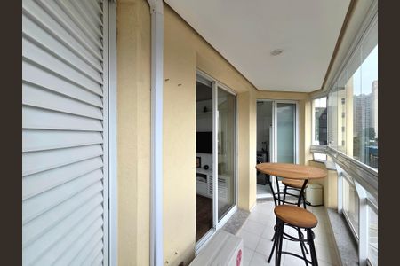 Apartamento para alugar com 45m², 1 quarto e 1 vagaVaranda