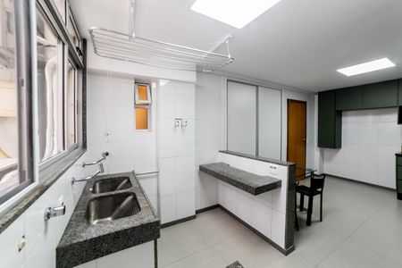 Apartamento à venda com 150m², 4 quartos e 2 vagasÁrea de Serviço