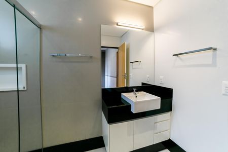 Apartamento à venda com 150m², 4 quartos e 2 vagasBanheiro da Suíte 2