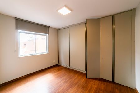 Apartamento à venda com 150m², 4 quartos e 2 vagasSuíte 1