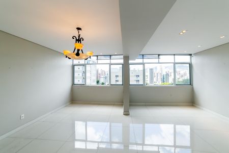 Apartamento à venda com 150m², 4 quartos e 2 vagasSala