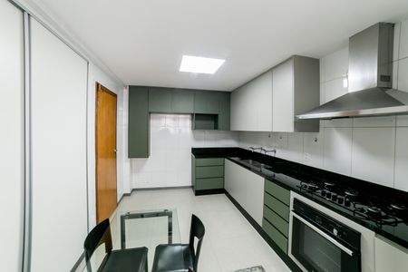 Apartamento à venda com 150m², 4 quartos e 2 vagasCozinha