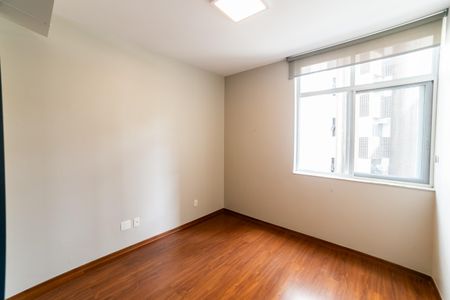 Apartamento à venda com 150m², 4 quartos e 2 vagasQuarto 1