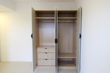 Apartamento à venda com 94m², 3 quartos e 2 vagas Apartamento à venda com 94m², 3 quartos e 2 vagasQuarto 3