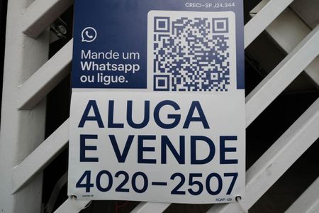 Casa à venda com 300m², 4 quartos e 2 vagasFachada
