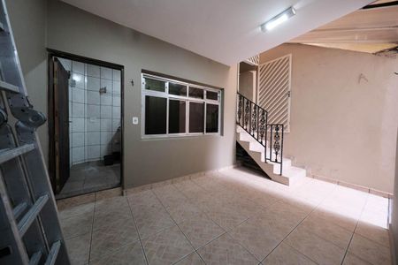 Casa à venda com 300m², 4 quartos e 2 vagasCozinha e Área de Serviço
