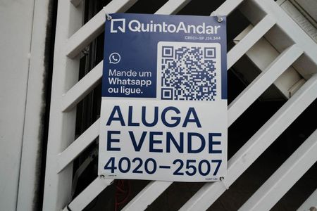 Casa à venda com 300m², 4 quartos e 2 vagasFachada