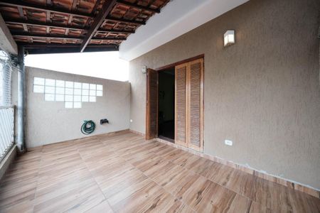 Casa à venda com 300m², 4 quartos e 2 vagasSuíte