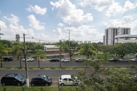 Quarto 1 - Vista da Janela de apartamento para alugar com 2 quartos, 58m² em Vila Sao Francisco, Hortolândia