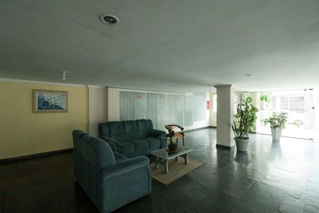 Apartamento à venda com 65m², 2 quartos e 1 vagaHall