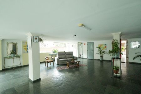 Apartamento à venda com 65m², 2 quartos e 1 vagaHall