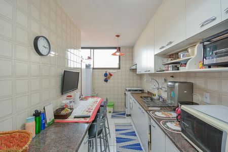 Apartamento à venda com 64m², 2 quartos e 1 vagaCozinha