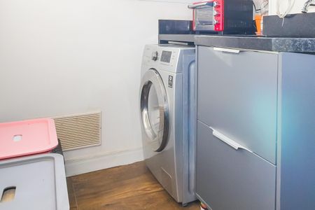 Apartamento à venda com 58m², 2 quartos e 1 vaga Apartamento à venda com 58m², 2 quartos e 1 vagaÁrea de Serviço