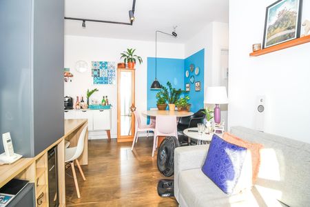 Apartamento à venda com 58m², 2 quartos e 1 vaga Apartamento à venda com 58m², 2 quartos e 1 vagaSala