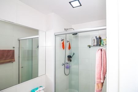 Apartamento à venda com 58m², 2 quartos e 1 vaga Apartamento à venda com 58m², 2 quartos e 1 vagaBanheiro da Suíte