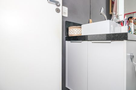 Apartamento à venda com 58m², 2 quartos e 1 vaga Apartamento à venda com 58m², 2 quartos e 1 vagaBanheiro da Suíte