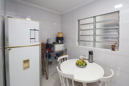 Apartamento à venda com 63m², 2 quartos e sem vagaCozinha e Área de Serviço