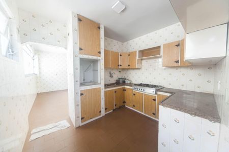 Apartamento para alugar com 280m², 5 quartos e 2 vagas Apartamento para alugar com 280m², 5 quartos e 2 vagasCozinha