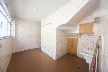 Apartamento para alugar com 280m², 5 quartos e 2 vagas Apartamento para alugar com 280m², 5 quartos e 2 vagasÁrea de Serviço
