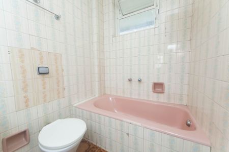 Apartamento para alugar com 280m², 5 quartos e 2 vagas Apartamento para alugar com 280m², 5 quartos e 2 vagasBanheiro Social 2