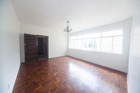 Apartamento para alugar com 280m², 5 quartos e 2 vagas Apartamento para alugar com 280m², 5 quartos e 2 vagassala