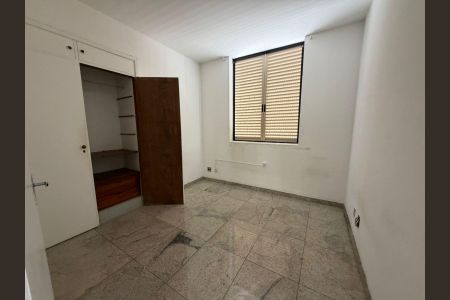 Apartamento à venda com 140m², 4 quartos e 2 vagasquarto 