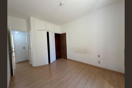 Apartamento à venda com 140m², 4 quartos e 2 vagasquarto 