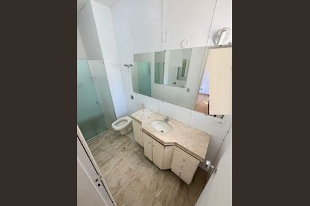 Apartamento à venda com 140m², 4 quartos e 2 vagasbanho