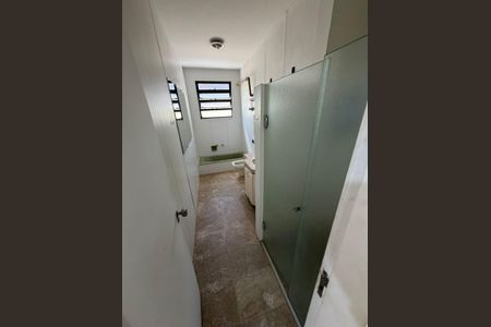 Apartamento à venda com 140m², 4 quartos e 2 vagasbanho