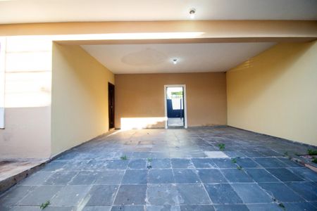 Casa para alugar com 210m², 2 quartos e 4 vagasGaragem