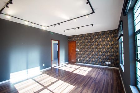 Sala de casa para alugar com 2 quartos, 210m² em Jardim dos Estados, Sorocaba